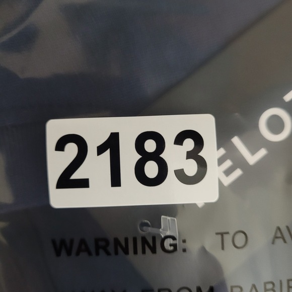 Peloton T-Shirt Men's Medium Navy Blue Short‎ Sleeve Casual Comfort Pocket NWT - Picture 7 of 7